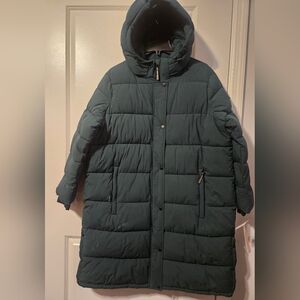 Women's plus size long hooded green puffer
